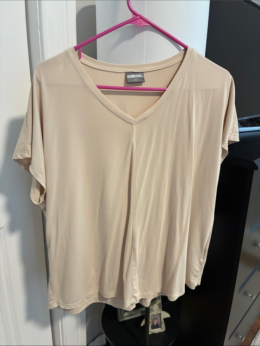 32 Degrees Cool Beige V-Neck Short Sleeve Tee